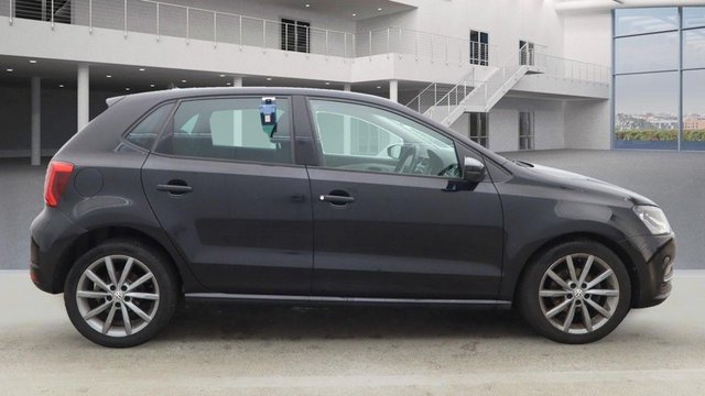 2016 VOLKSWAGEN POLO - Photo 5