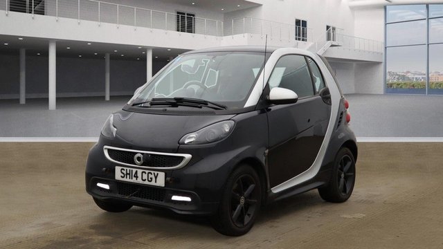 2014 SMART FORTWO - Photo 2