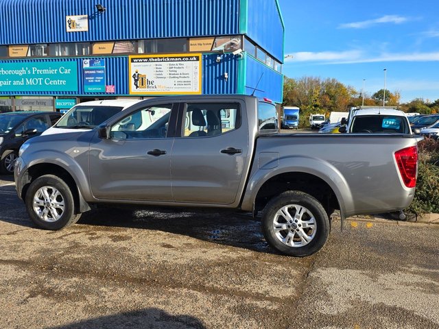 2021 NISSAN NAVARA 2.3 dCi Acenta Pickup Double Cab 4dr Diesel Manual 4WD Euro 6 (s/s) (163 ps) - Photo 10