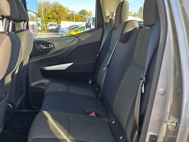 2021 NISSAN NAVARA 2.3 dCi Acenta Pickup Double Cab 4dr Diesel Manual 4WD Euro 6 (s/s) (163 ps) - Photo 12