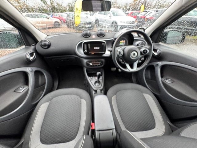 View our SMART FORFOUR
