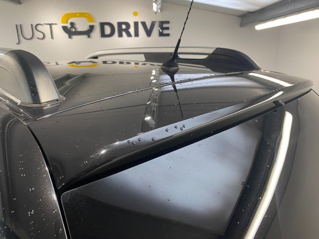 2019 Dacia Duster 1.6L Prestige 5dr - Photo 10