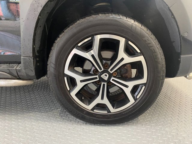 2019 Dacia Duster 1.6L Prestige 5dr - Photo 9