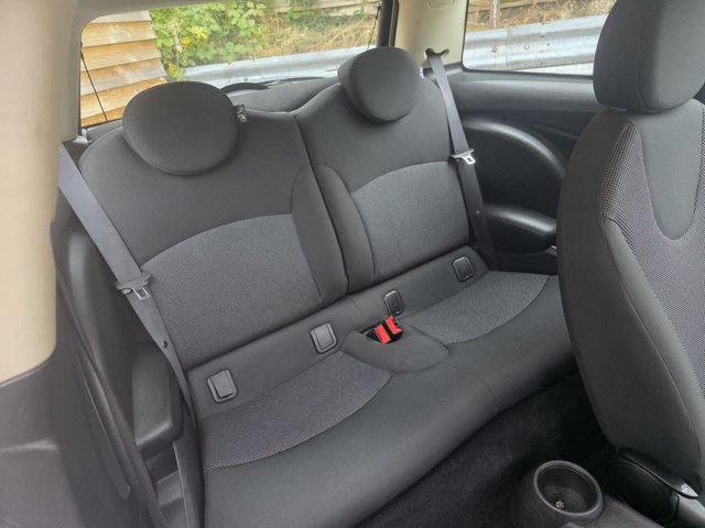 2012 MINI HATCH - Photo 10