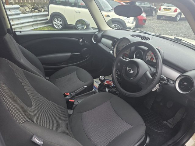 2012 MINI HATCH - Photo 9