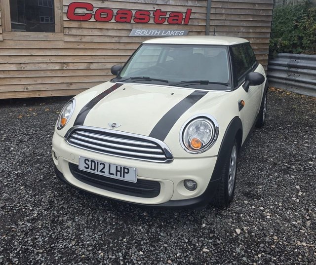 2012 MINI HATCH