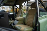 USED 2011 61 LAND ROVER DEFENDER 90 2.4 TDCi Pickup 2dr Diesel Manual 4WD SWB Euro 4 (122 bhp) Incredibly Restored|Re-trimmed