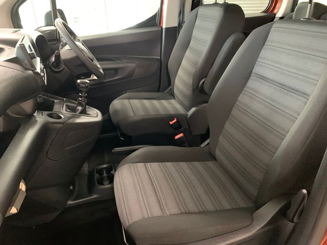 2022 Vauxhall Combo Life 1.5L Edition 5dr - Photo 5