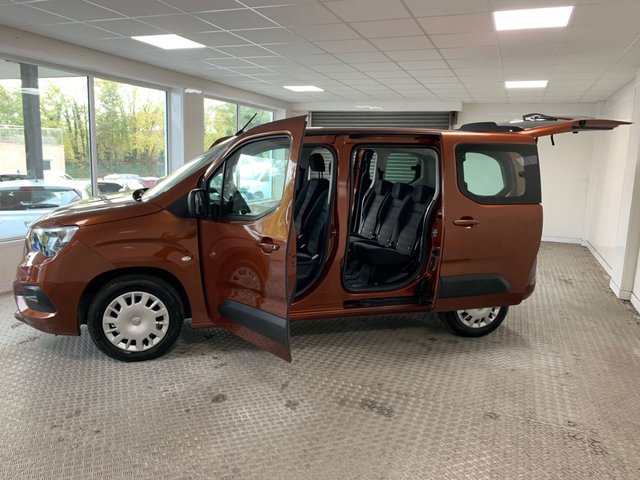 2022 Vauxhall Combo Life 1.5L Edition 5dr - Photo 8