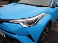 USED 2018 68 TOYOTA C-HR 1.8 VVT-h Design SUV 5dr Petrol Hybrid CVT Euro 6 (s/s) (122 ps) AWARD WINNING DEALERSHIP