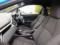 USED 2018 68 TOYOTA C-HR 1.8 VVT-h Design SUV 5dr Petrol Hybrid CVT Euro 6 (s/s) (122 ps) AWARD WINNING DEALERSHIP