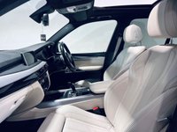 USED 2018 18 BMW X5 3.0 30d M Sport SUV 5dr Diesel Auto xDrive Euro 6 (s/s) (258 ps) Front / Rear Heated Seats | Digital Cockpit | Heated Steering Wheel | Harman / Kardon | Head Up Display | Ivory White Interior