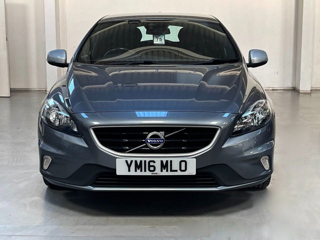 View our VOLVO V40