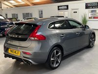 USED 2016 16 VOLVO V40 2.0 D2 R-Design Hatchback 5dr Diesel Manual Euro 6 (s/s) (120 ps) TOP SPEC+17"S+DAB+BLUETOOTH+