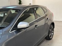 USED 2016 16 VOLVO V40 2.0 D2 R-Design Hatchback 5dr Diesel Manual Euro 6 (s/s) (120 ps) TOP SPEC+17"S+DAB+BLUETOOTH+