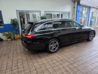USED 2021 21 MERCEDES-BENZ E-CLASS 2.0 E300de 13.5kWh AMG Line Estate 5dr Diesel Plug-in Hybrid G-Tronic+ Euro 6 (s/s) (306 ps) SAT NAV LEATHER HEATED SEATS ANDROID APPLE CARPLAY REAR VIEW CAMERA CRUISE CONTROL PARKING SENSORS 1 OWNER SERVICE HISTORY WARRANTY