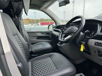 USED 2021 71 VOLKSWAGEN TRANSPORTER CAMPERVAN 2.0 TDI T28 4 Berth SWB Euro 6 (110 ps) rare single passenger swivel seat