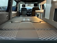 USED 2021 71 VOLKSWAGEN TRANSPORTER CAMPERVAN 2.0 TDI T28 4 Berth SWB Euro 6 (110 ps) rare single passenger swivel seat