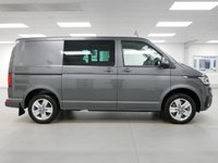 USED 2021 21 VOLKSWAGEN TRANSPORTER T32 2.0 BITDI 204 BHP SWB HIGHLINE DSG AUTO KOMBI 5 SEAT  1 OWNER | 5 SEATS | SAT NAV | DSG AUTO !