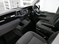 USED 2021 21 VOLKSWAGEN TRANSPORTER T32 2.0 BITDI 204 BHP SWB HIGHLINE DSG AUTO KOMBI 5 SEAT  1 OWNER | 5 SEATS | SAT NAV | DSG AUTO !