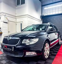 USED 2012 12 SKODA SUPERB 2.0 TDI Elegance Estate 5dr Diesel Manual Euro 5 (140 ps) 