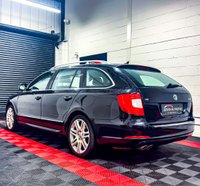 USED 2012 12 SKODA SUPERB 2.0 TDI Elegance Estate 5dr Diesel Manual Euro 5 (140 ps) 