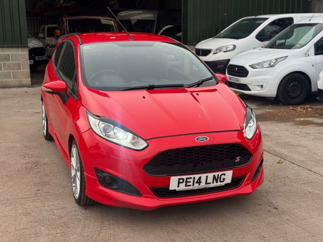 2014 FORD FIESTA - Photo 5