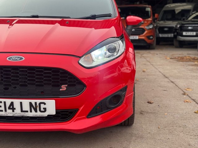 2014 FORD FIESTA - Photo 8