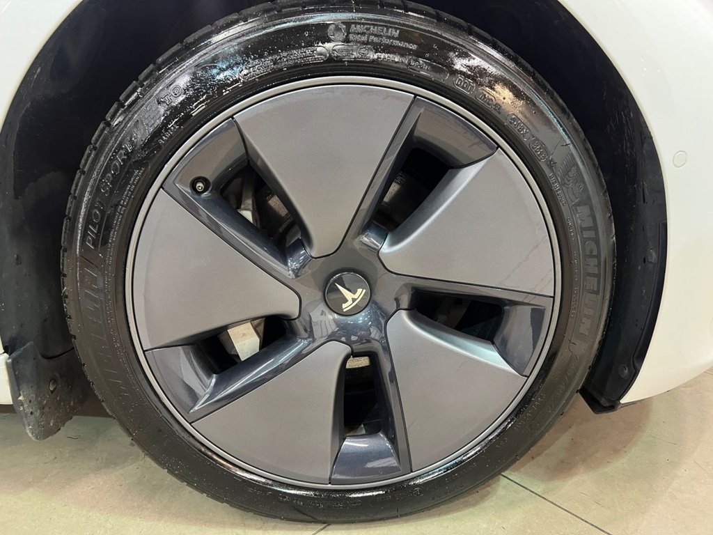 USED 2021 71 TESLA Model 3 Standard Range Plus Saloon 4dr Electric Auto RWD (241 bhp) 