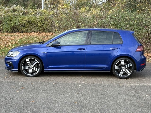 2019 VOLKSWAGEN GOLF - Photo 2