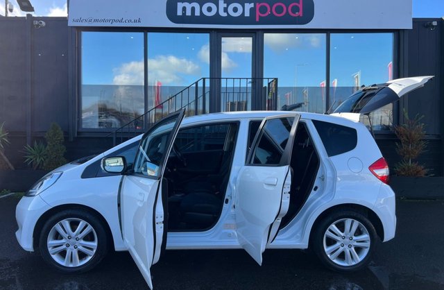 2015 HONDA JAZZ - Photo 6