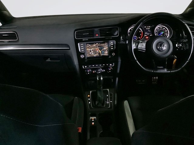 2016 Volkswagen Golf 2L R 5dr - Photo 3