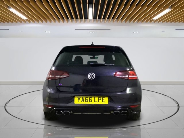 2016 Volkswagen Golf 2L R 5dr - Photo 7