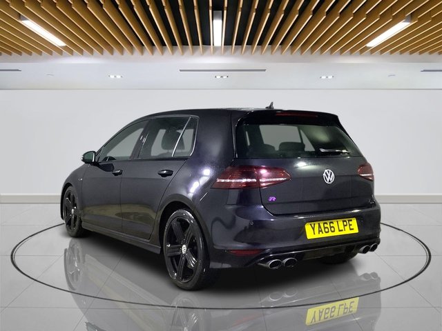 2016 Volkswagen Golf 2L R 5dr - Photo 6