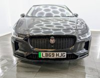 USED 2019 69 JAGUAR I-PACE 400 90kWh HSE SUV 5dr Electric Auto 4WD (400 ps) 20'' ALLOY WHEELS , PANORMAIC ROOF , SAT NAV , CRUISE CONTROL , HEATED LEATHER SEATS , DUAL CLIMATE CONTROL , FRONT AND REAR PARKING SENSORS , 360 CAMERA , SERVICE HISTORY