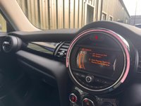 USED 2015 15 MINI HATCH 1.2 One Hatchback 3dr Petrol Manual Euro 6 (s/s) (102 ps) 7 Services + Pepper Pack + Pristine