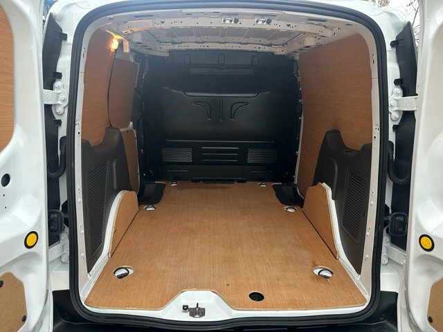 2024 Ford Transit Connect 1.5L Trend 5dr - Photo 3