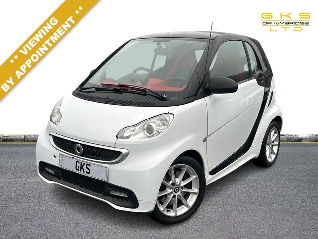 View our Smart Fortwo 1.0 MHD Passion Coupe 2dr Petrol SoftTouch Euro 5 (s/s) (71 bhp)