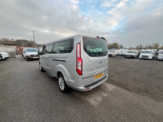 2022 Ford Tourneo Custom 2L Titanium 5dr - Photo 7