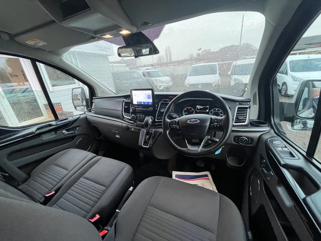 2022 Ford Tourneo Custom 2L Titanium 5dr - Photo 11