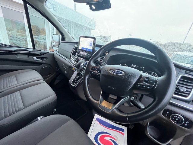 2022 Ford Tourneo Custom 2L Titanium 5dr - Photo 10