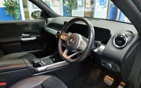 USED 2022 22 MERCEDES-BENZ GLB 1.3 GLB200 AMG Line SUV 5dr Petrol 7G-DCT Euro 6 (s/s) (163 ps) 7 SEATS SAT NAV PART LEATHER INTERIOR HEATED SEATS REAR VIEW CAMERA CRUISE CONTROL 1 OWNER SERVICE HISTORY WARRANTY