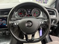 USED 2017 17 VOLKSWAGEN GOLF 1.6 TDI BlueMotion Tech SE Estate 5dr Diesel DSG Euro 6 (s/s) (115 ps) 