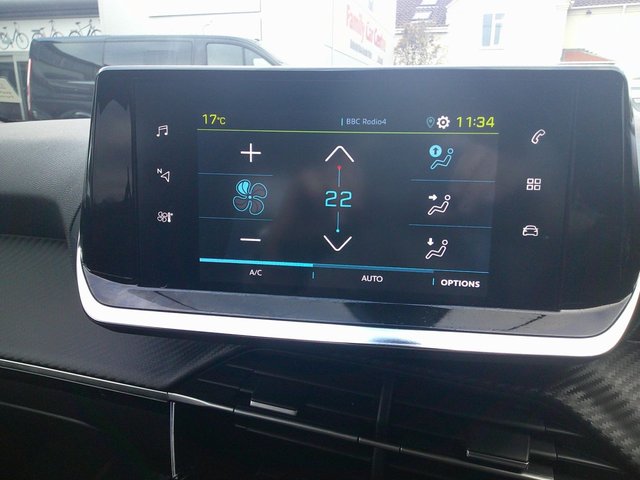 2023 PEUGEOT E-2008 - Photo 12