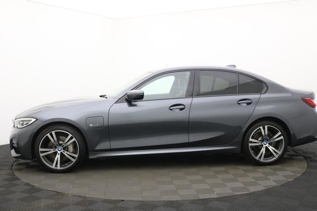 2021 BMW 3 Series 2L M Sport 4dr - Photo 8