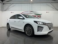 USED 2020 70 HYUNDAI IONIQ 38.3kWh Premium Hatchback 5dr Electric Auto (136 ps) 2 keys, digi dash, reverse cam, NAV