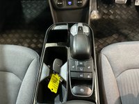 USED 2020 70 HYUNDAI IONIQ 38.3kWh Premium Hatchback 5dr Electric Auto (136 ps) 2 keys, digi dash, reverse cam, NAV