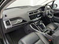 USED 2020 70 JAGUAR I-PACE 400 90kWh SE SUV 5dr Electric Auto 4WD (400 ps) 20'' ALLOY WHEELS , PAN ROOF , APPLE CARPLAY/ANDROID AUTO , SAT NAV , CRUISE CONTROL , HEATED LEATHER SEATS , DUAL CLIMATE CONTROL , REAR PARKING SENSORS , REVERSE CAMERA -  SERVICE