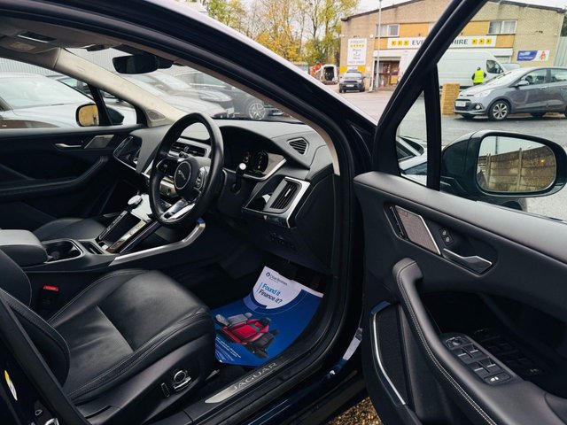 2022 Jaguar I-Pace - Photo 12