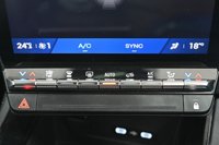 USED 2025 25 RENAULT AUSTRAL 1.2 E-TECH techno SUV 5dr Petrol Hybrid Auto Euro 6 (s/s) (200 ps) SAT NAV R-CAM H-LEATHER SENSORS